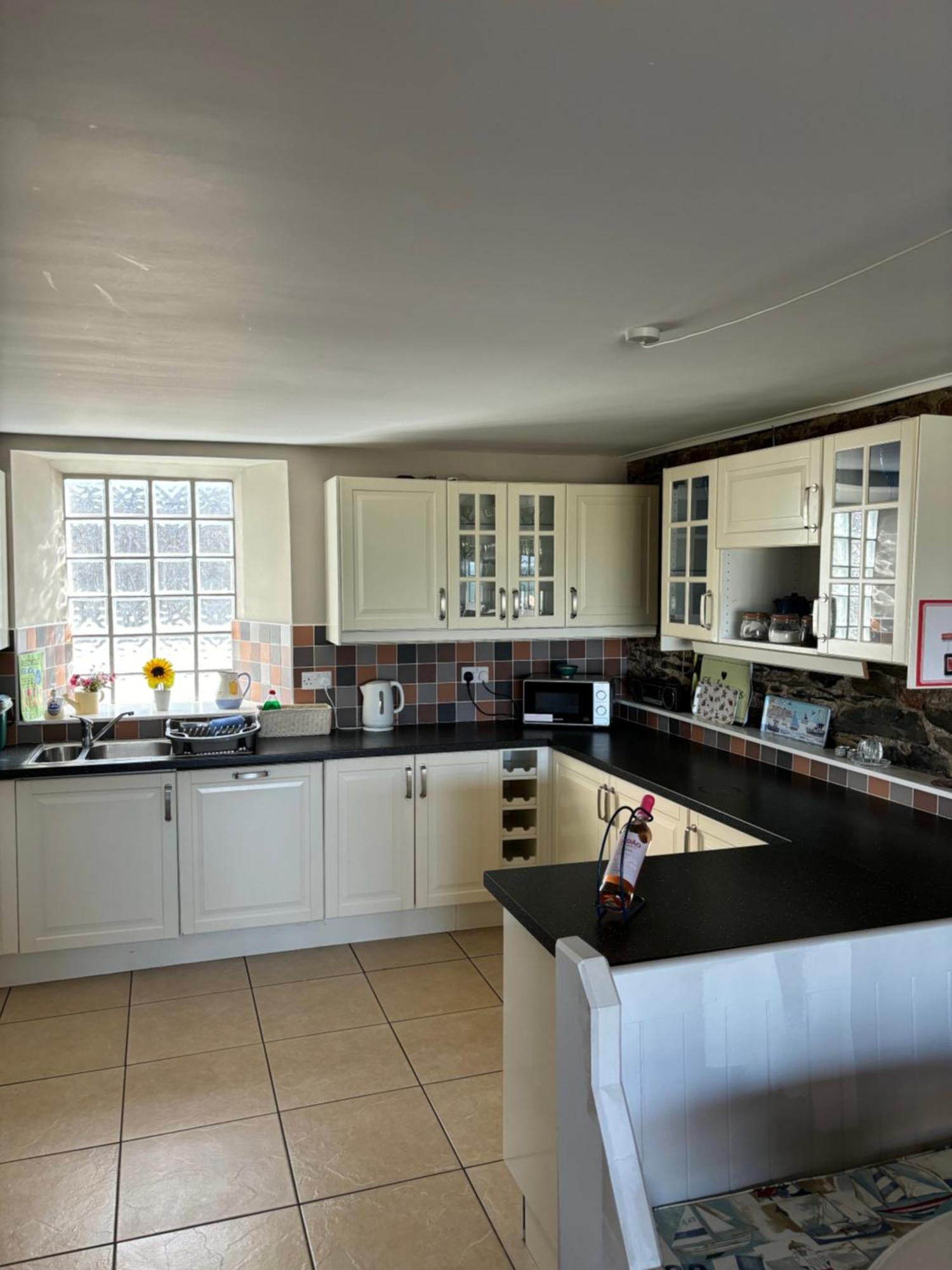 Splash Cottage Beach House With Sea Lapping Garden Bangor  Extérieur photo