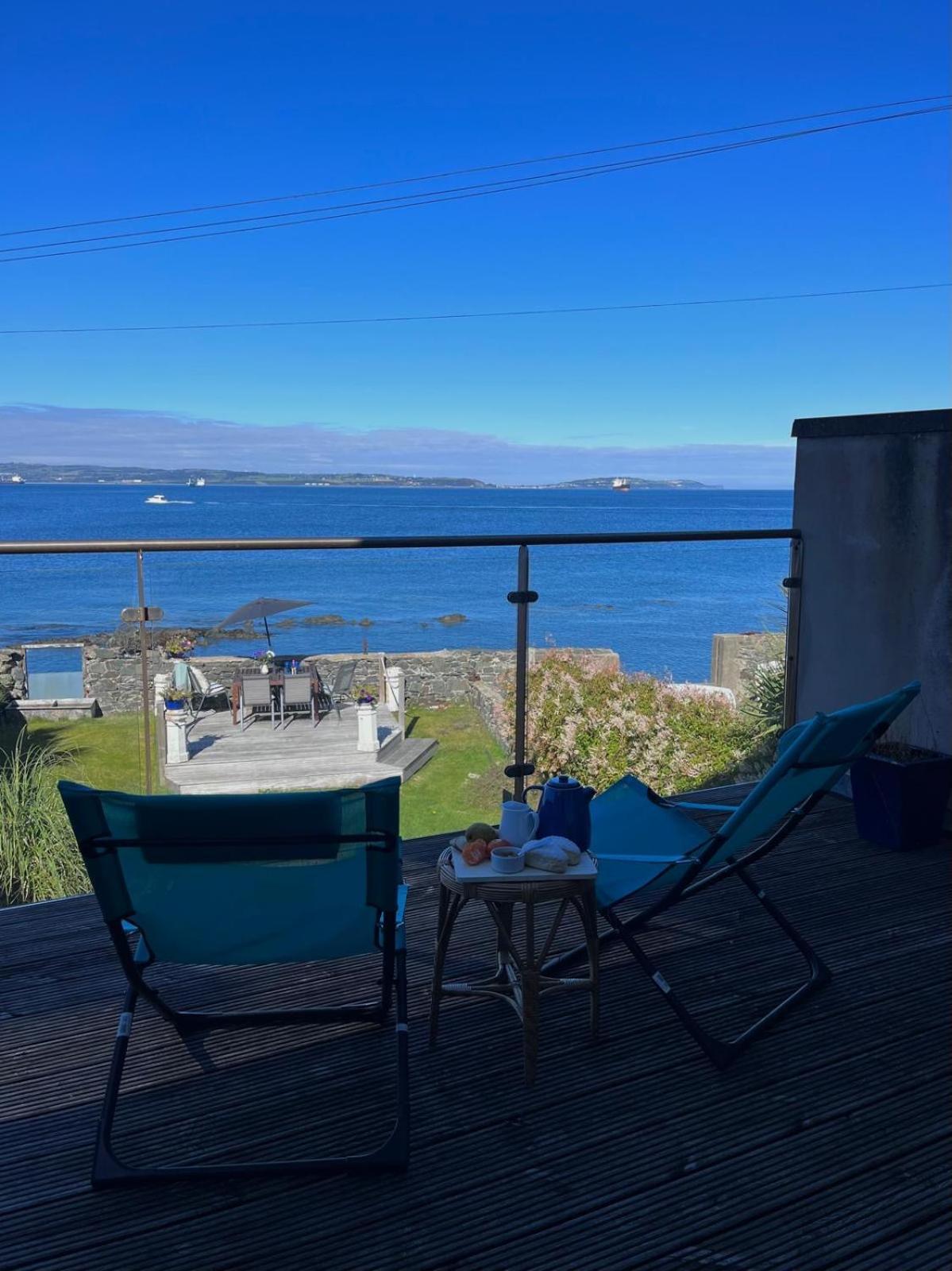 Splash Cottage Beach House With Sea Lapping Garden Bangor  Extérieur photo