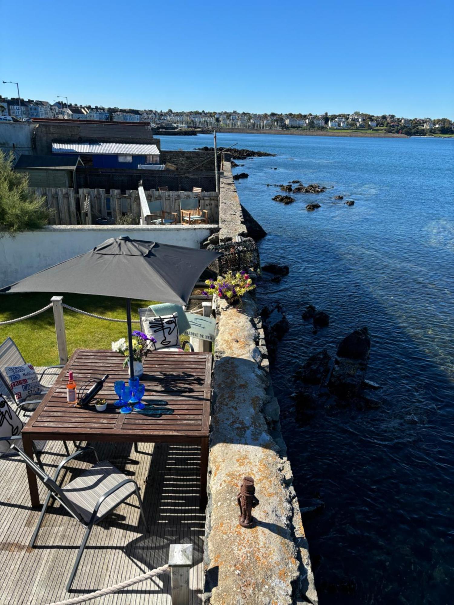 Splash Cottage Beach House With Sea Lapping Garden Bangor  Extérieur photo