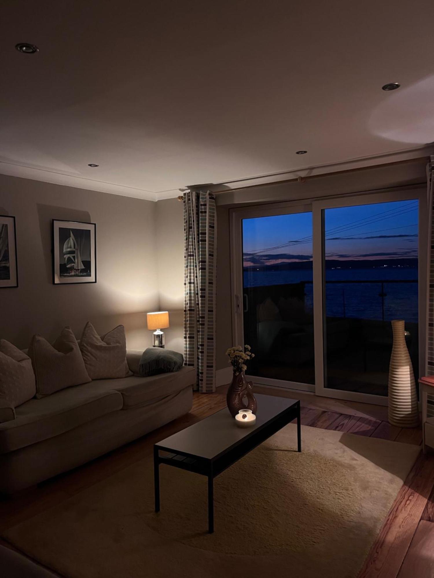 Splash Cottage Beach House With Sea Lapping Garden Bangor  Extérieur photo